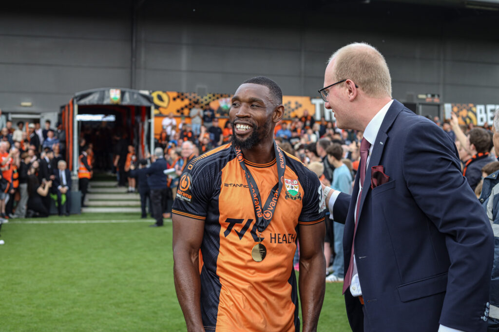 Lee Ndlovu-15